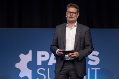 Dr. Marcus Demmelmair von Horváth spricht auf dem PARTS SUMMIT zum After-Market-Pricing.